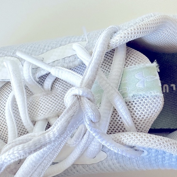 Under Armour White and Turquoise Sneakers Lightweight Comfort - Picture 6 of 12